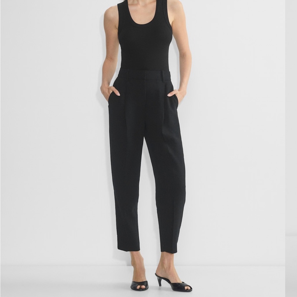 Aritzia Black Carrot Pants Size 2